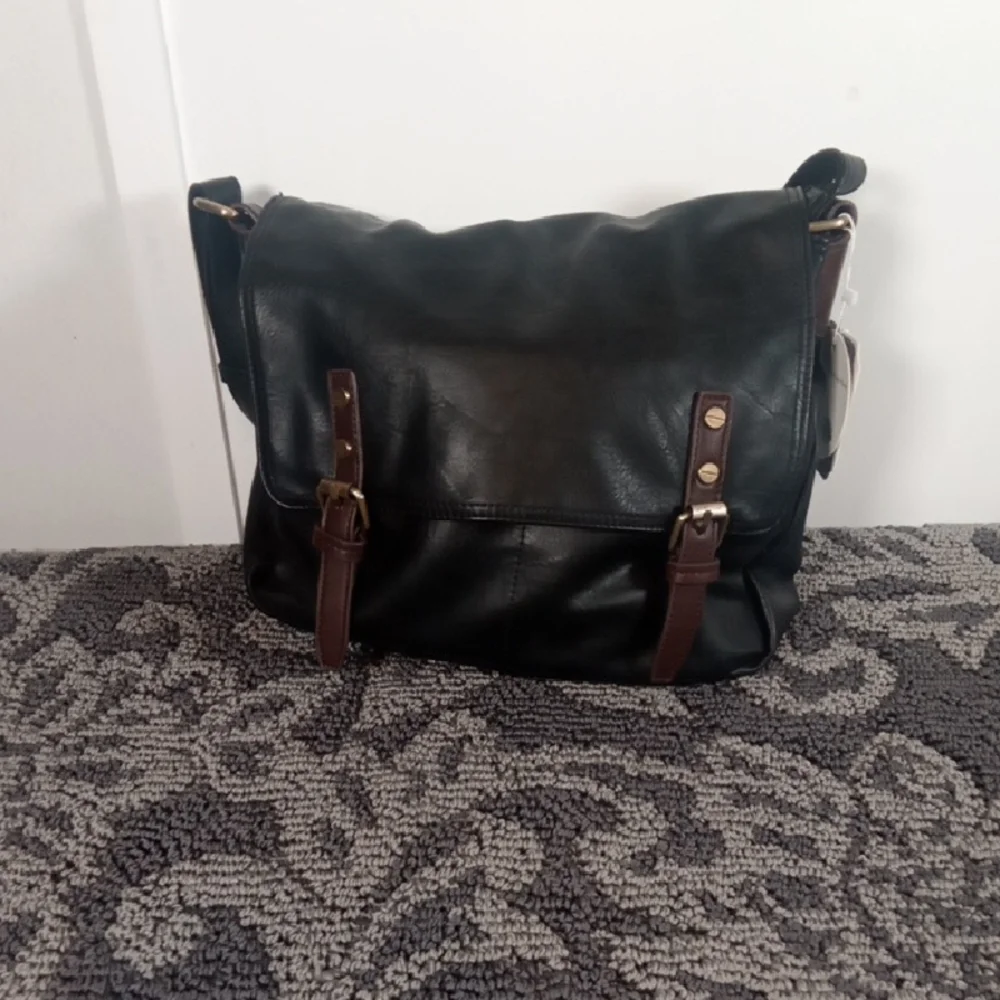 Republic Womens Vegan Leather Messanger Laptop Bag Womens